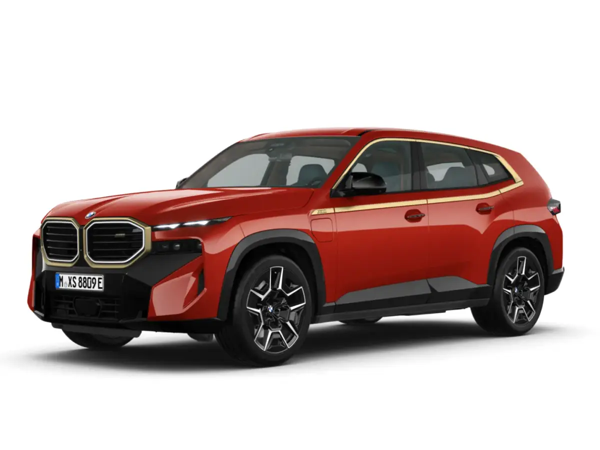 BMW XM TORONTO RED METALLIC